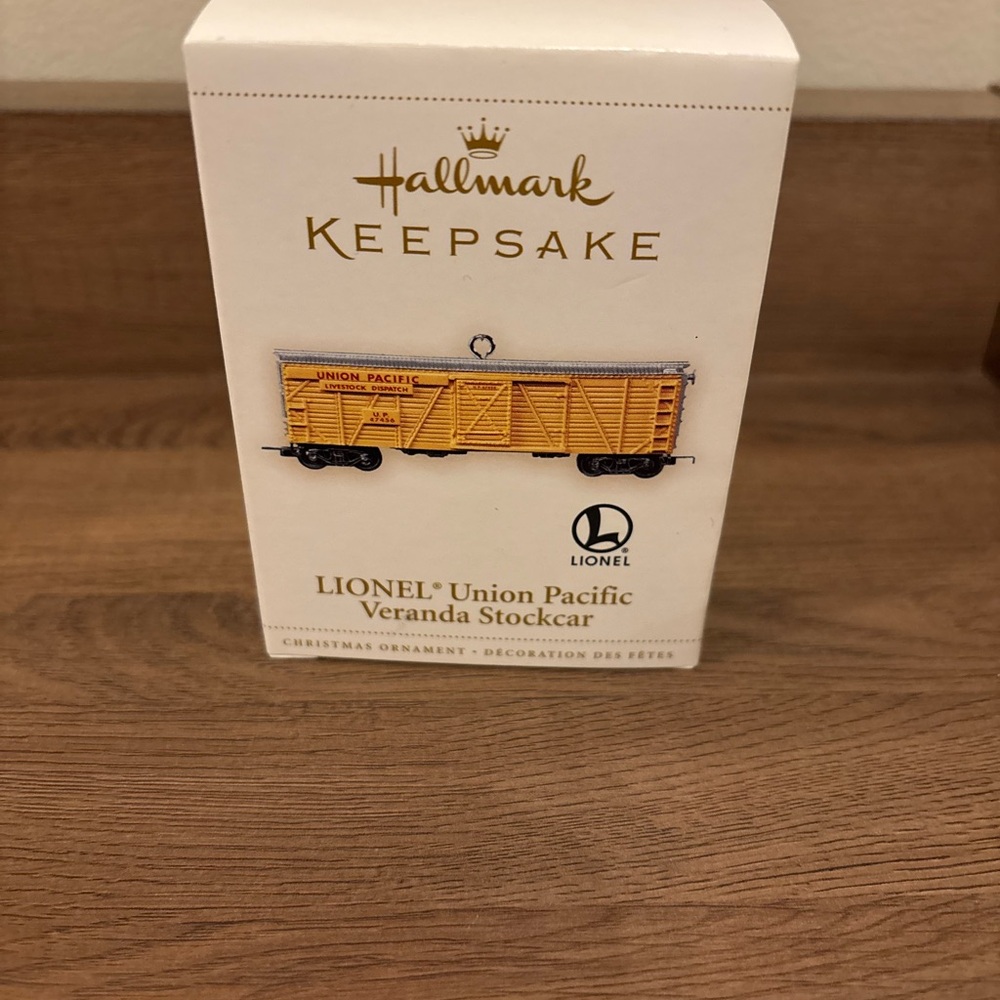 Vintage 2006 Hallmark Keepsake Ornament Lionel Union Pacific Veranda‎ Stockcar